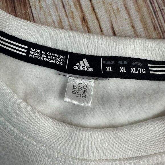 Adidas Cincinnati BEARCAT STRONG Mens Size X Large Crewneck Fleece Sweatshirt - Picture 6 of 6